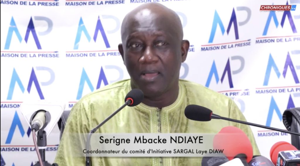 Résultat de recherche d'images pour "serigne mbacké ndiaye à abdoulaye diaw journaliste sportif"